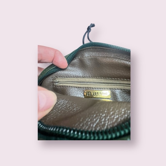 Borsaline International Green Crossbody with Adjustable Strap, Vintage - Picture 7 of 12